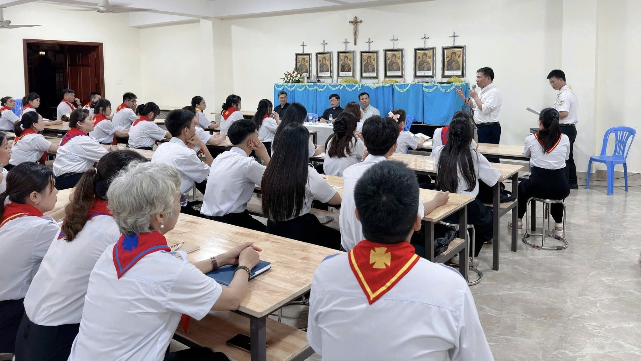 Làm sao để giờ giáo lý không khô cứng ?